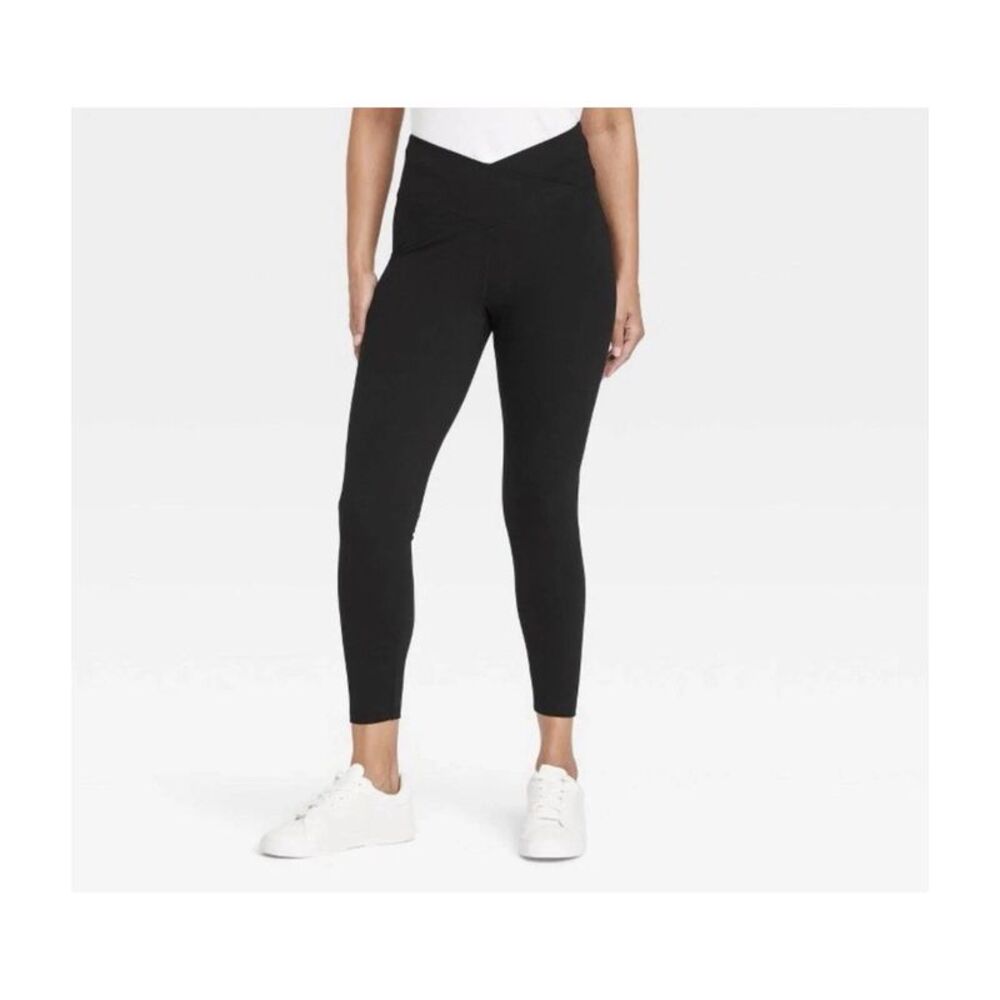 A . NEW DAY Womens Solid Athletic Leggings, Black, M, DM